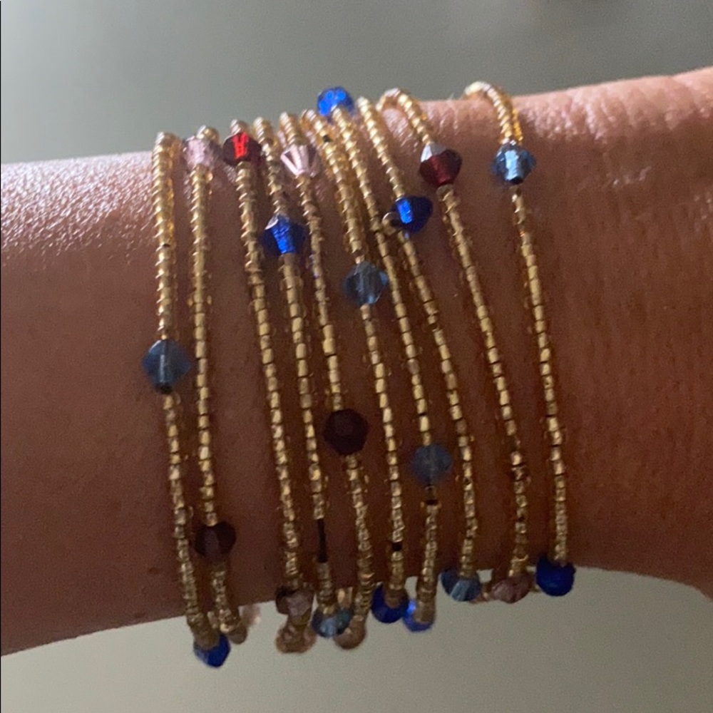 VINTAGE stack of 10 gold beaded stretch bracelets